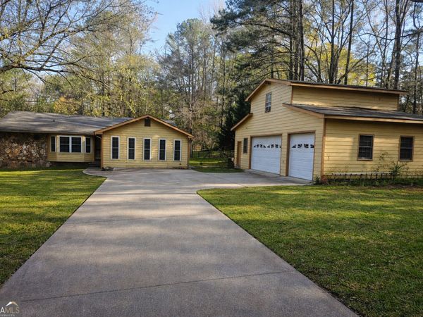 30 W Price Drive W, Locust Grove, GA 30248