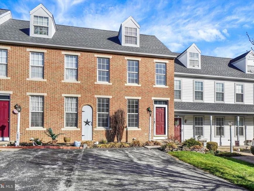 2859 Woodmont Drive, York, PA 17404 Main Photo