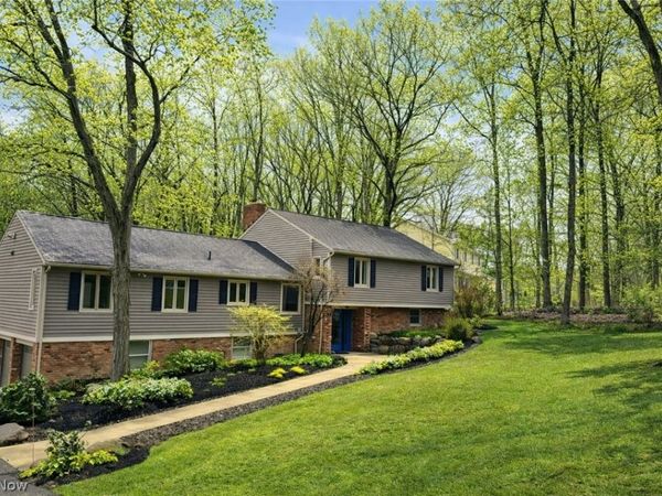 633 Coy Lane , Russell, OH 44022