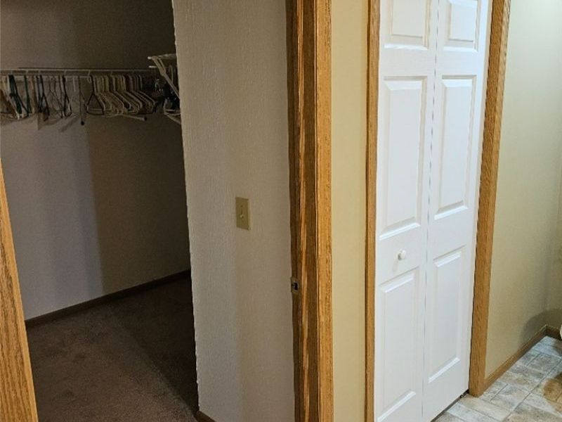 2585 Barnstone Avenue SW, Canton, OH 44706 Photo 10