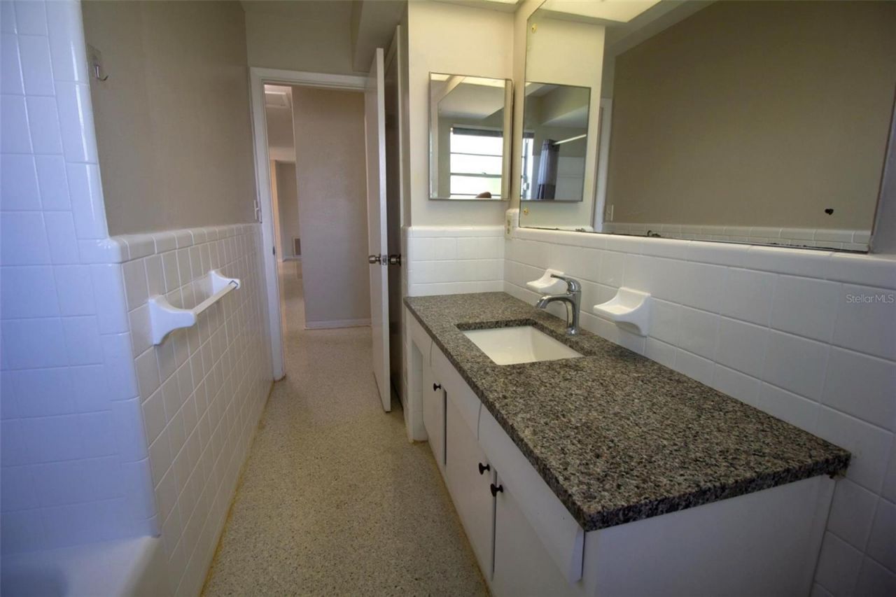 3900 14th Lane Ne, Saint Petersburg, FL 33703 Photo