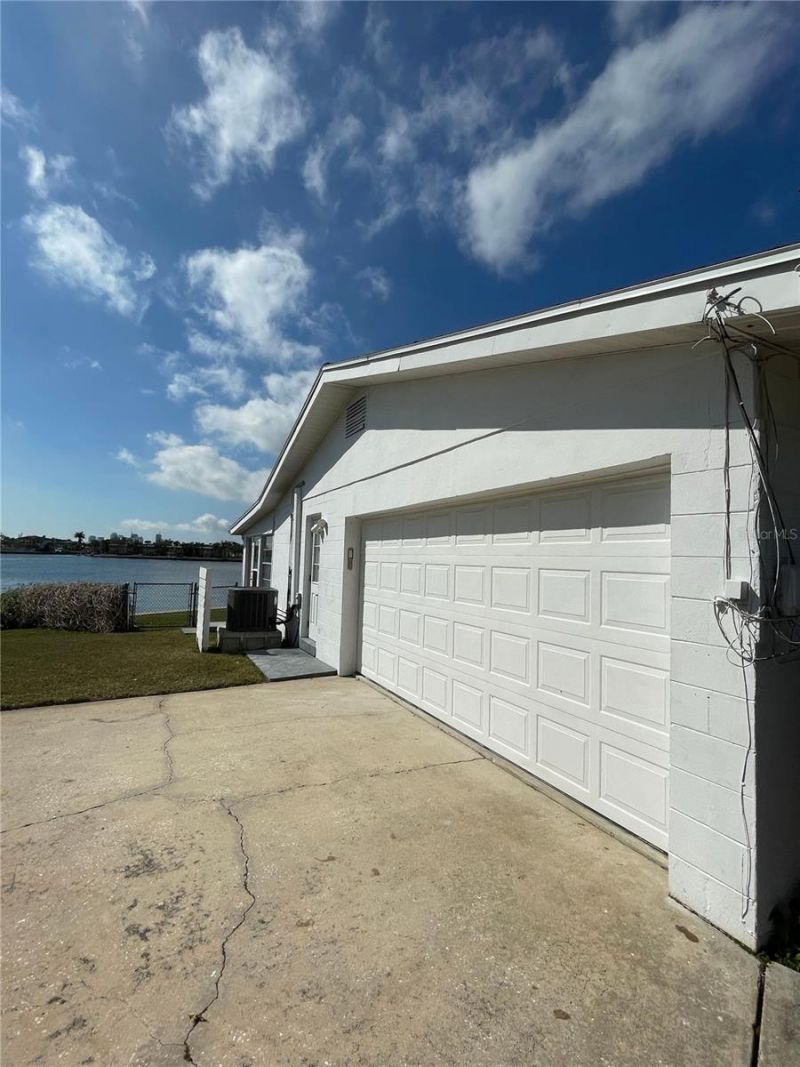 3900 14th Lane Ne, Saint Petersburg, FL 33703 Photo