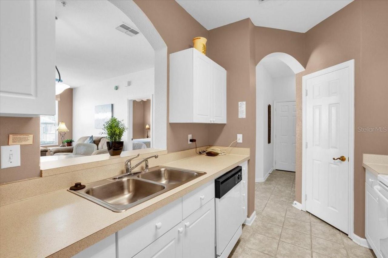 2307 Silver Palm Drive , Unit 102, Kissimmee, FL 34747 Photo