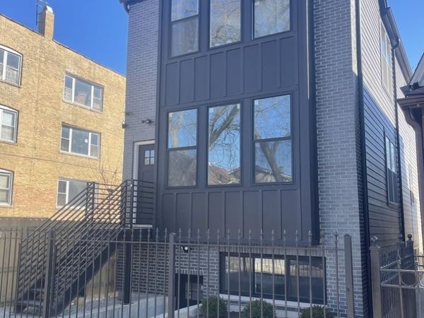538 N Lawndale Avenue , Chicago, IL 60624