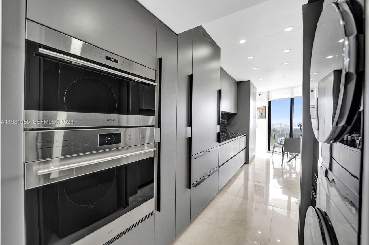 20281 E Country Club Dr, Unit 2209, Aventura, FL 33180 Photo