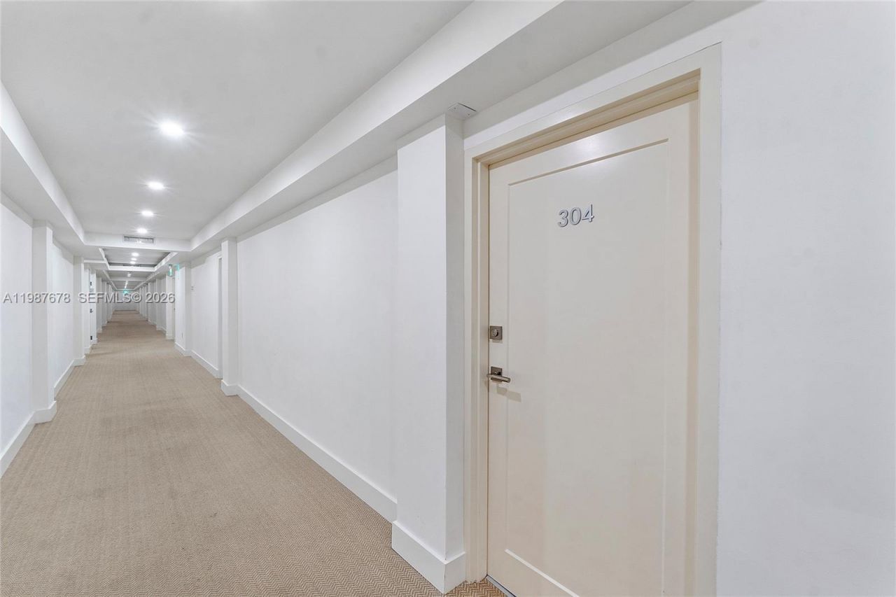 170 N Ocean Blvd, Unit 304, Palm Beach, FL 33480 Photo