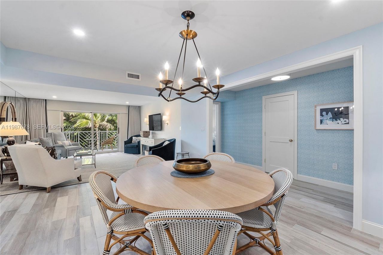 170 N Ocean Blvd, Unit 304, Palm Beach, FL 33480 Photo