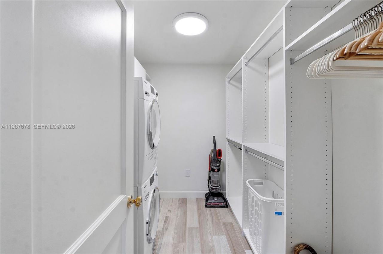 170 N Ocean Blvd, Unit 304, Palm Beach, FL 33480 Photo