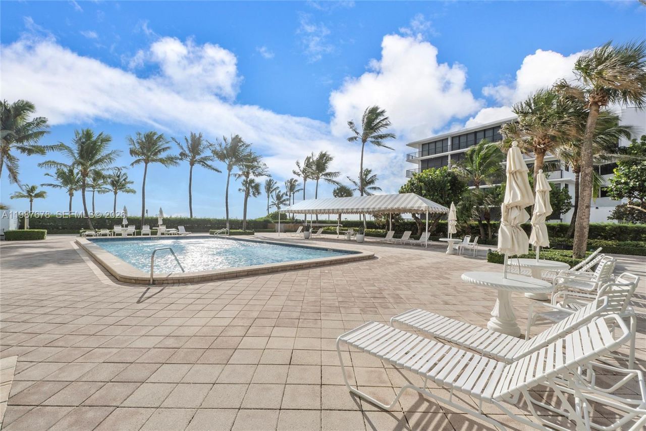 170 N Ocean Blvd, Unit 304, Palm Beach, FL 33480 Photo