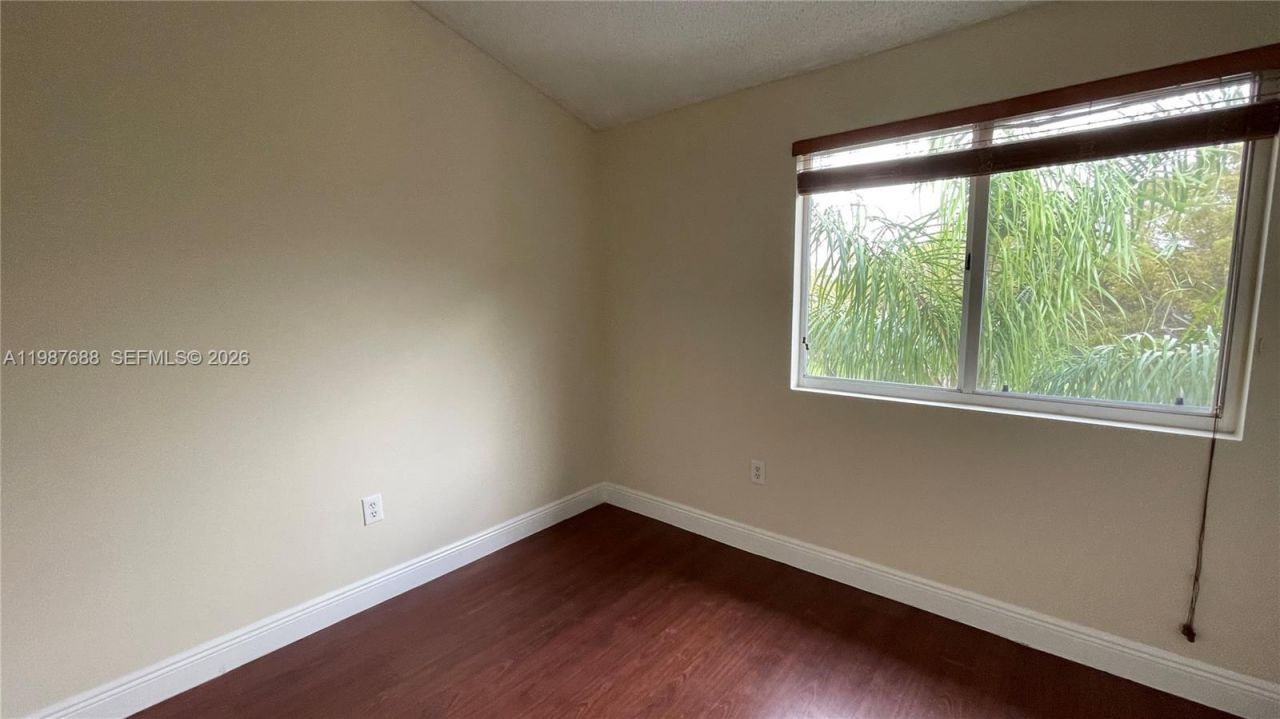 6205 Kendale Lakes Cir , Unit 288, Miami, FL 33183 Photo