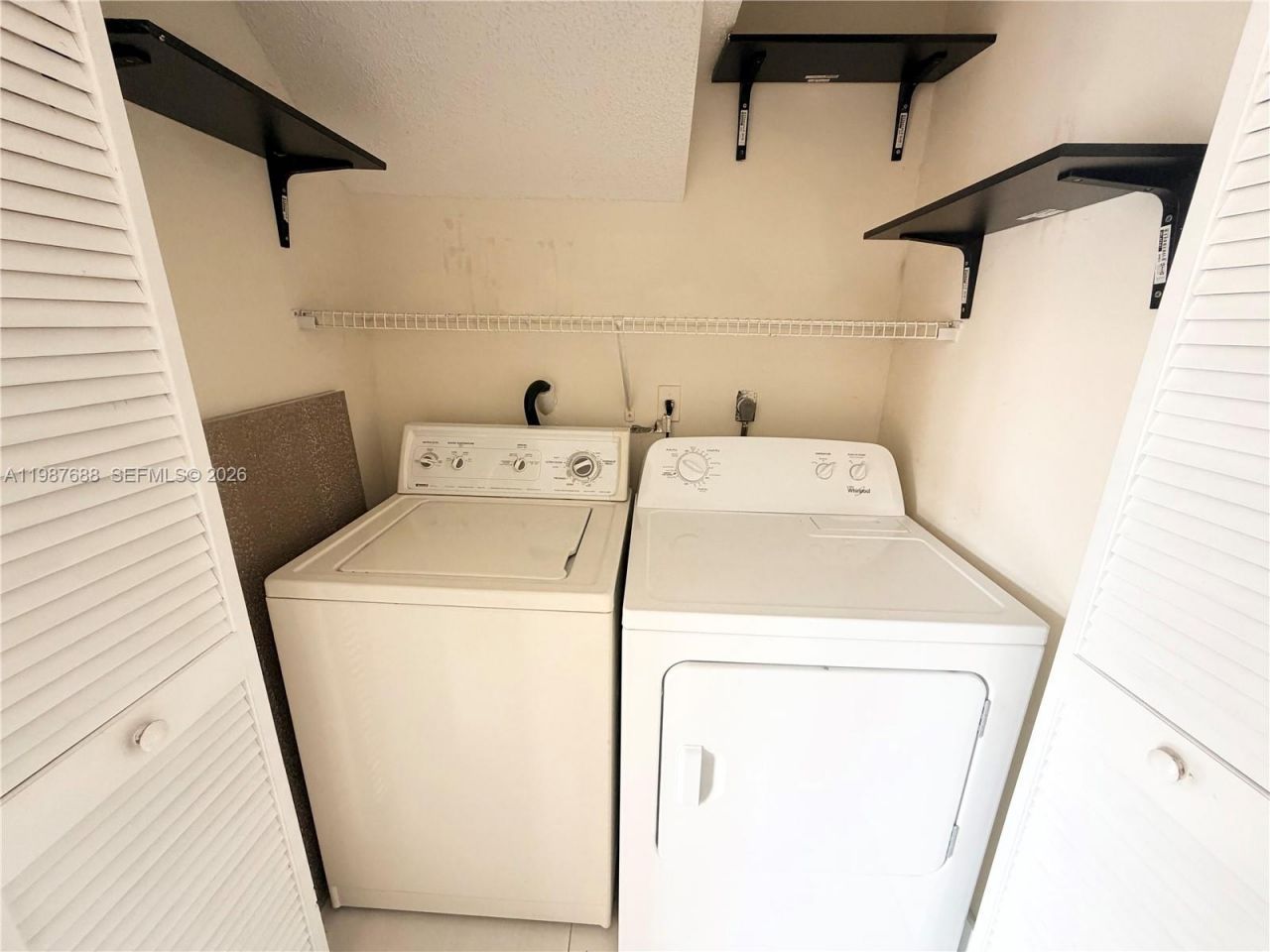 6205 Kendale Lakes Cir , Unit 288, Miami, FL 33183 Photo