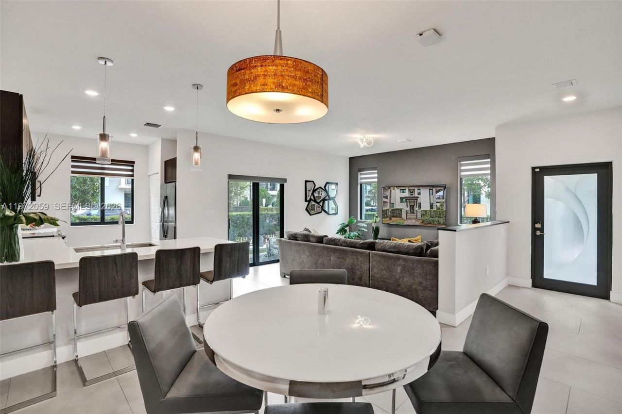 4771 NW 84th Ave, Doral, FL 33166 Photo