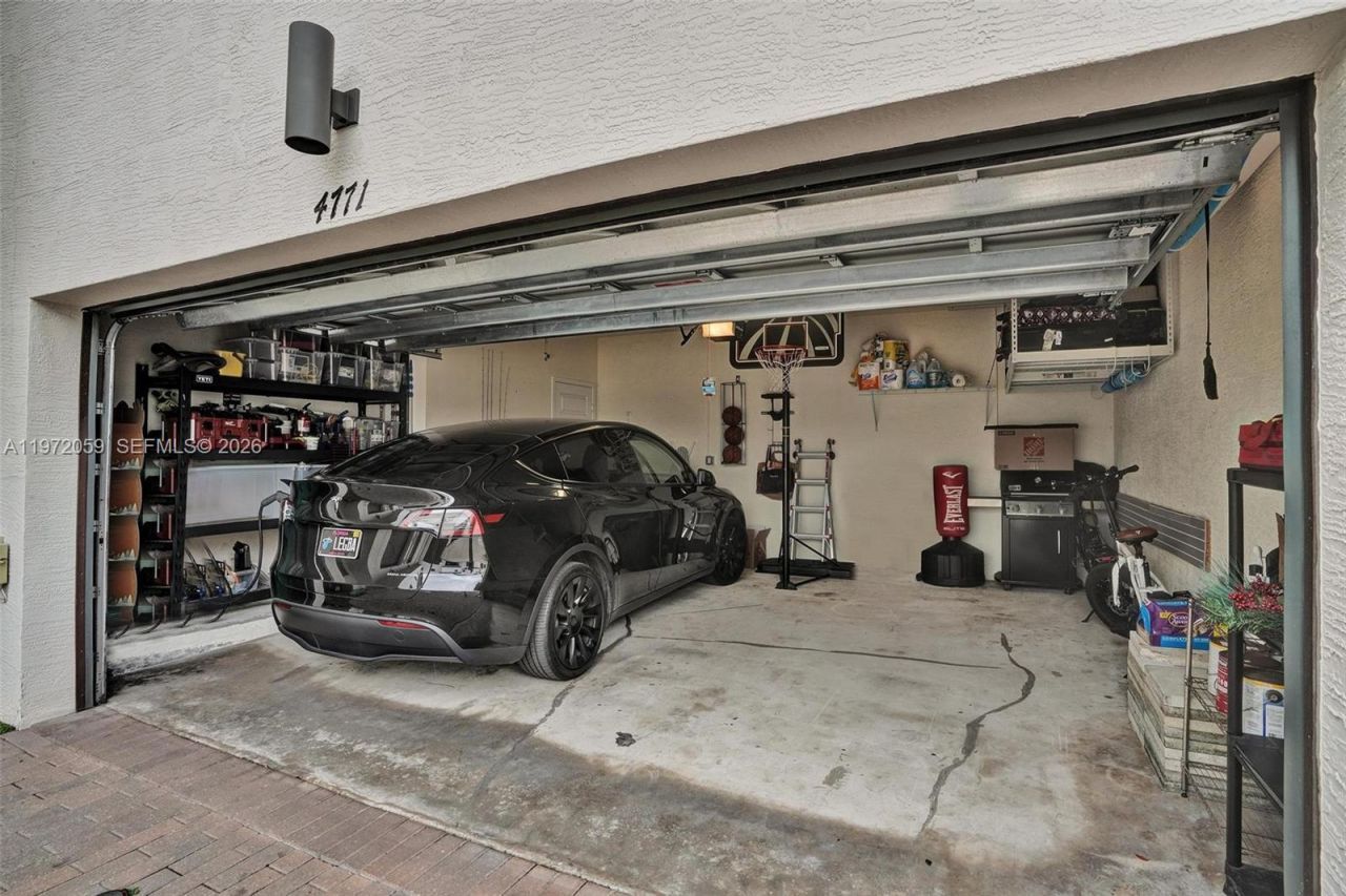 4771 NW 84th Ave, Doral, FL 33166 Photo