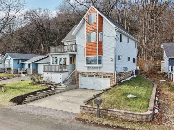 W10580 Tipperary Road, Poynette, WI 53955