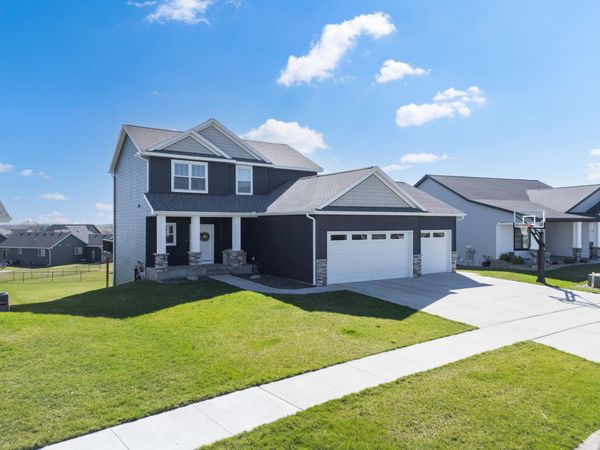 855 Towne Drive NE, Byron, MN 55920