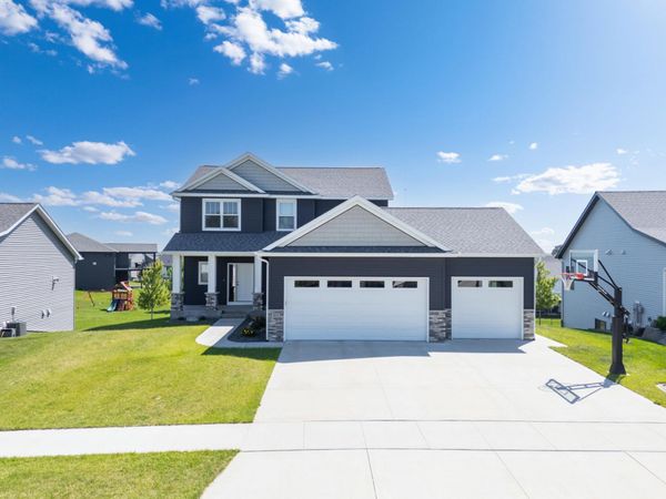 855 Towne Drive NE, Byron, MN 55920