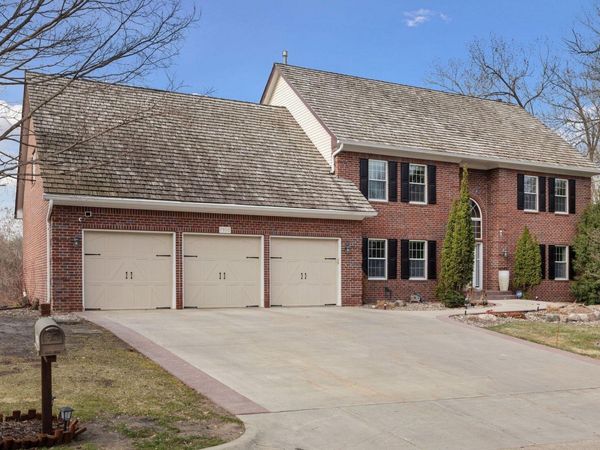 7600 Delaney Boulevard, Edina, MN 55439