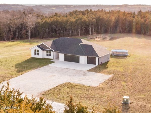11565 COUNTY ROAD 385 , Holts Summit, MO 65043