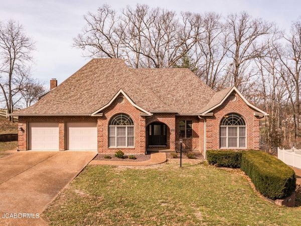 5010 SHARON DRIVE, Jefferson City, MO 65109