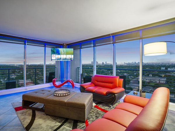 1720 Harrison Street, Unit 12a, Hollywood, FL 33020