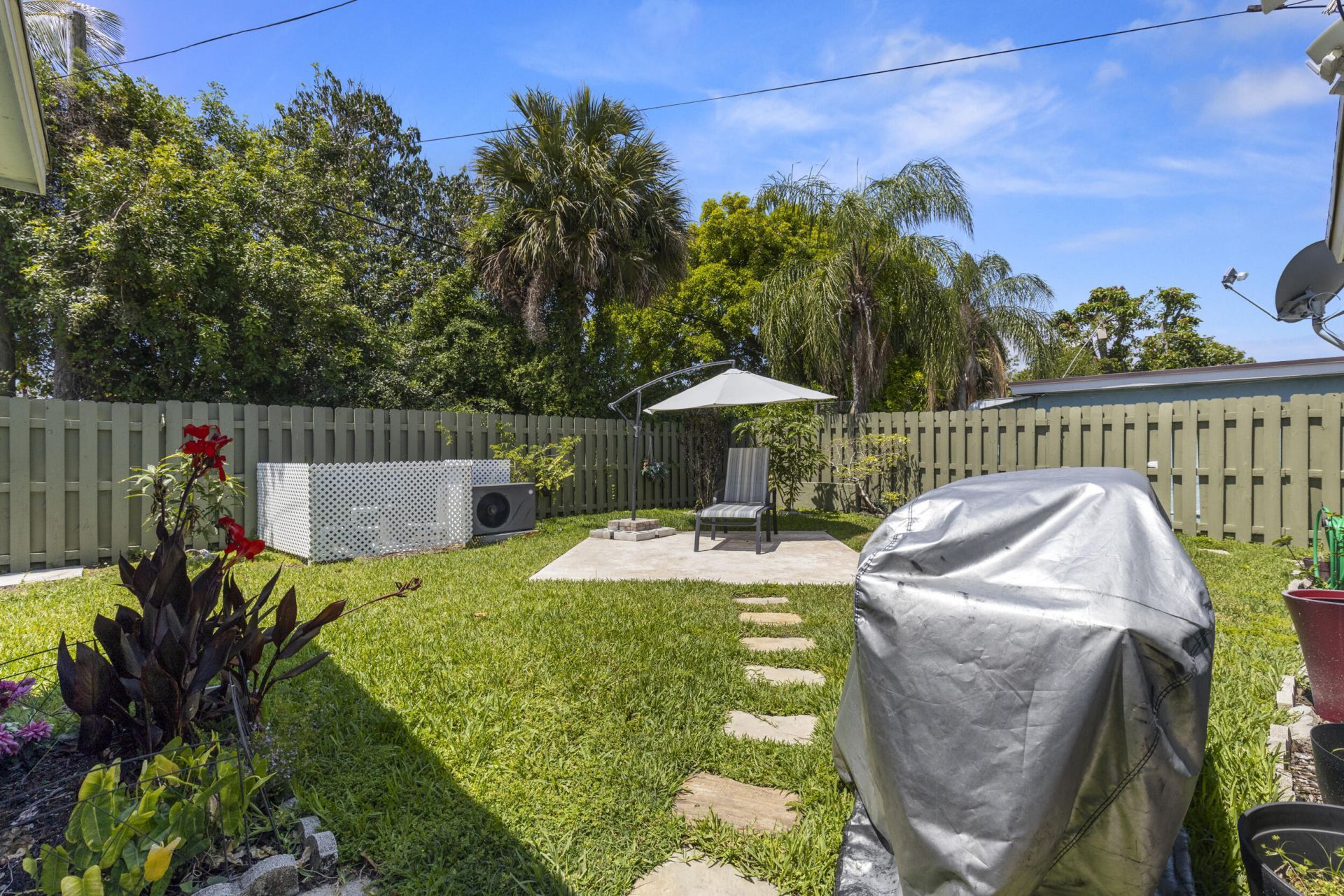 944 Hansen Street, West Palm Beach, FL 33405 Photo