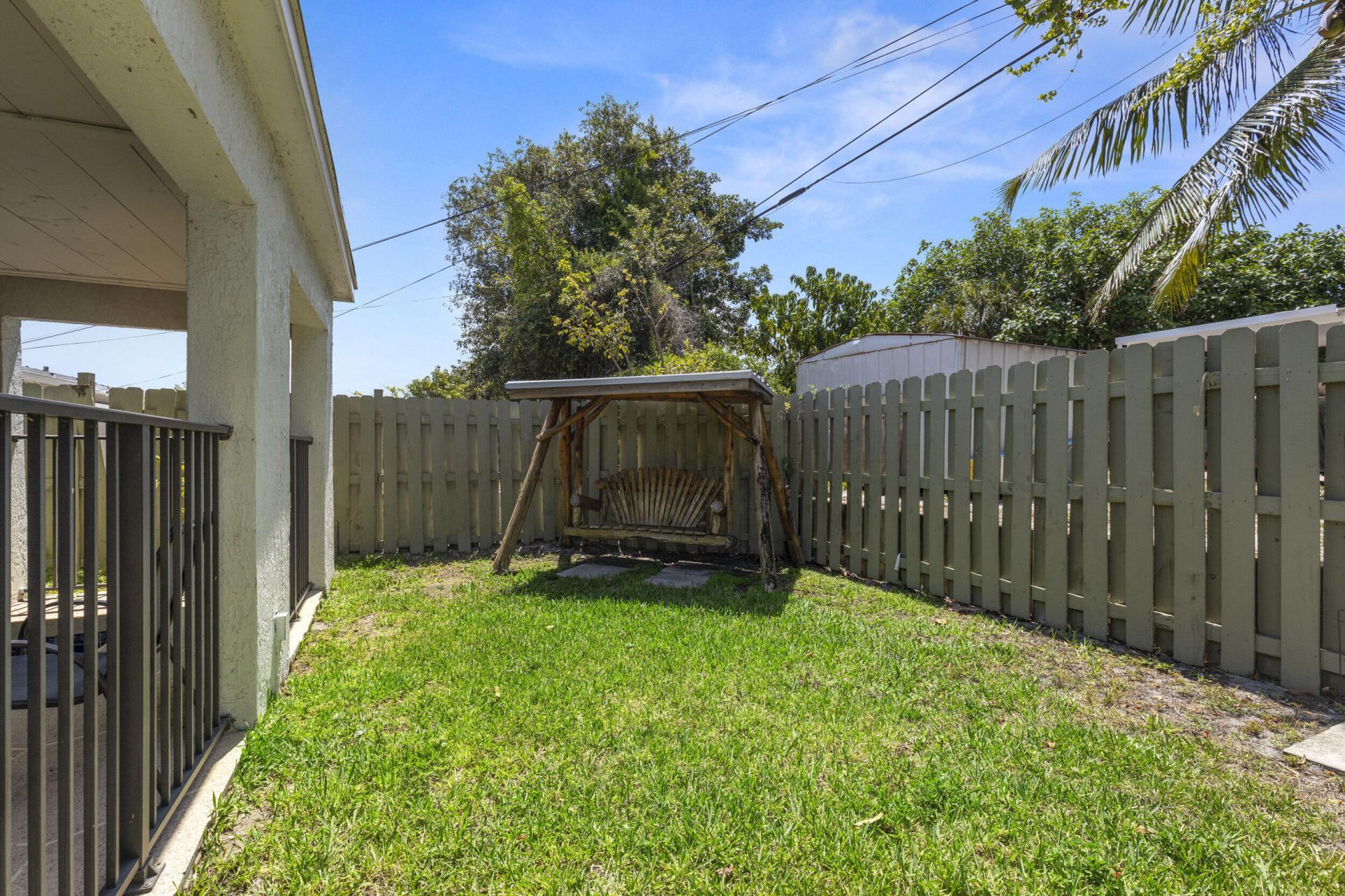 944 Hansen Street, West Palm Beach, FL 33405 Photo