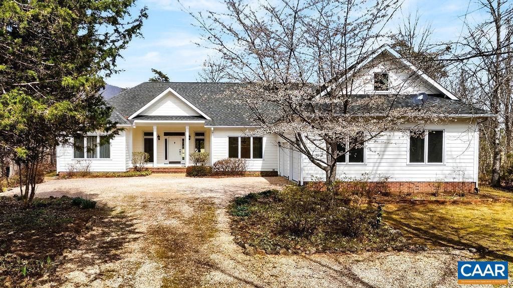 962 CEDAR MEADOW DR, NELLYSFORD, VA 22958