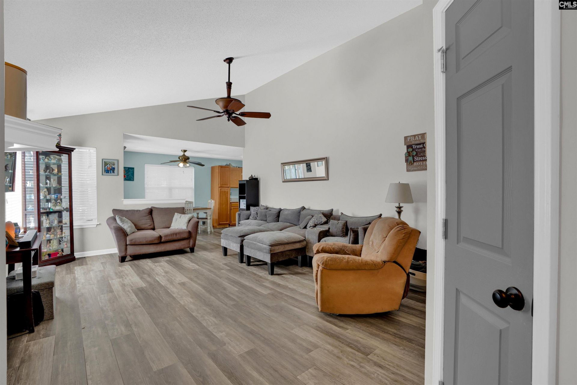 117 Arborgate Circle Photo 25