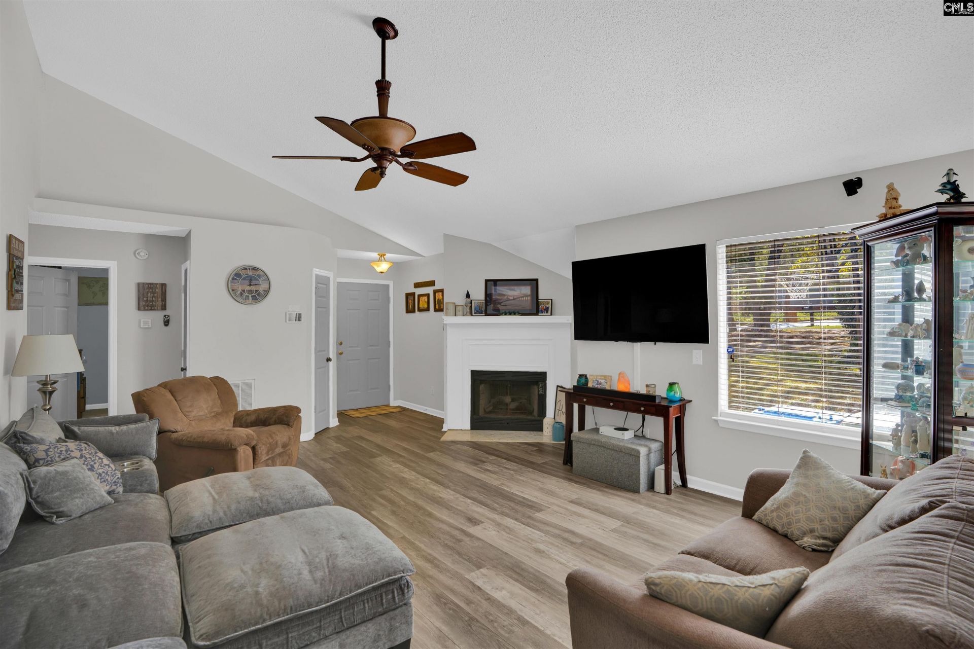 117 Arborgate Circle Photo 28