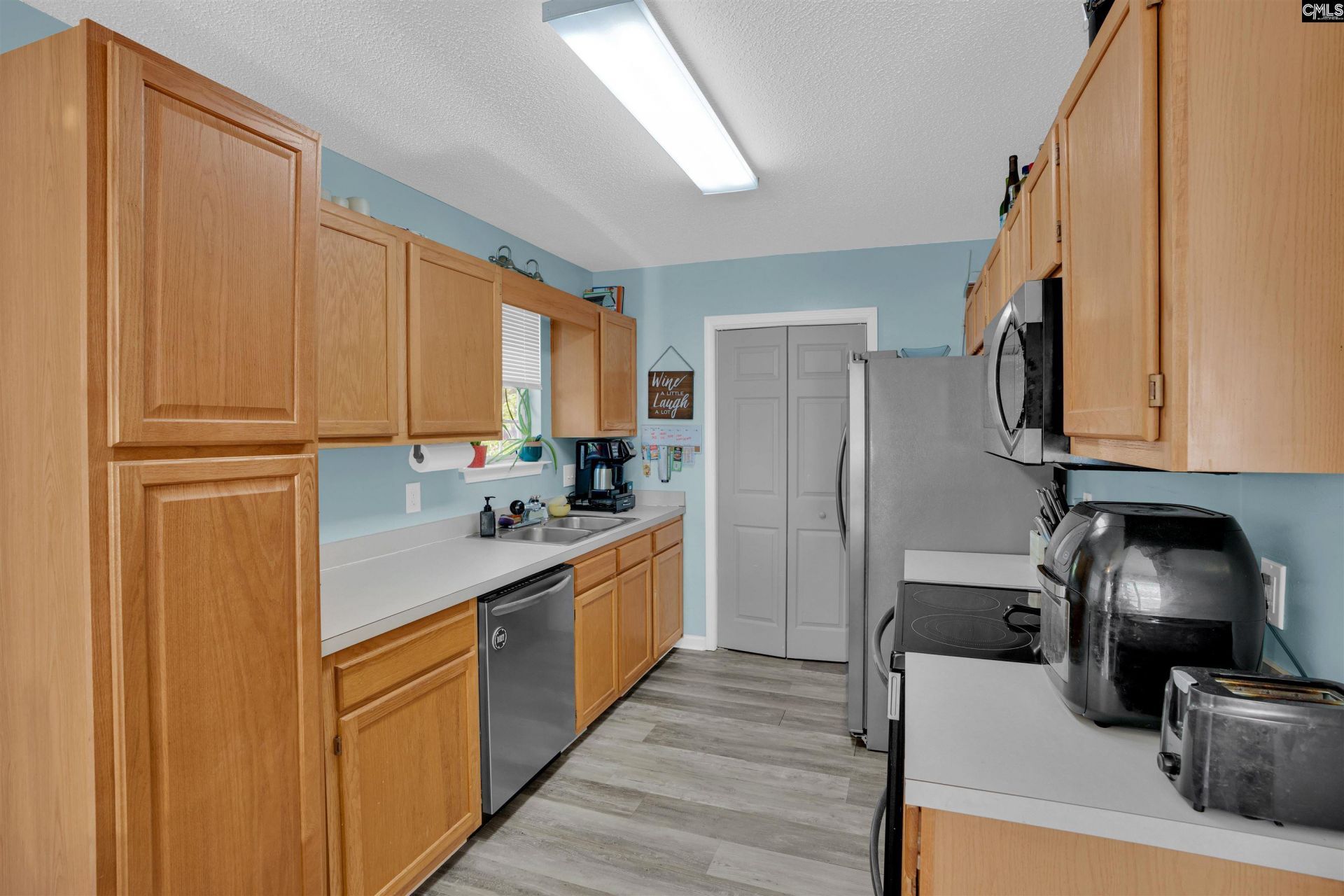 117 Arborgate Circle Photo 31