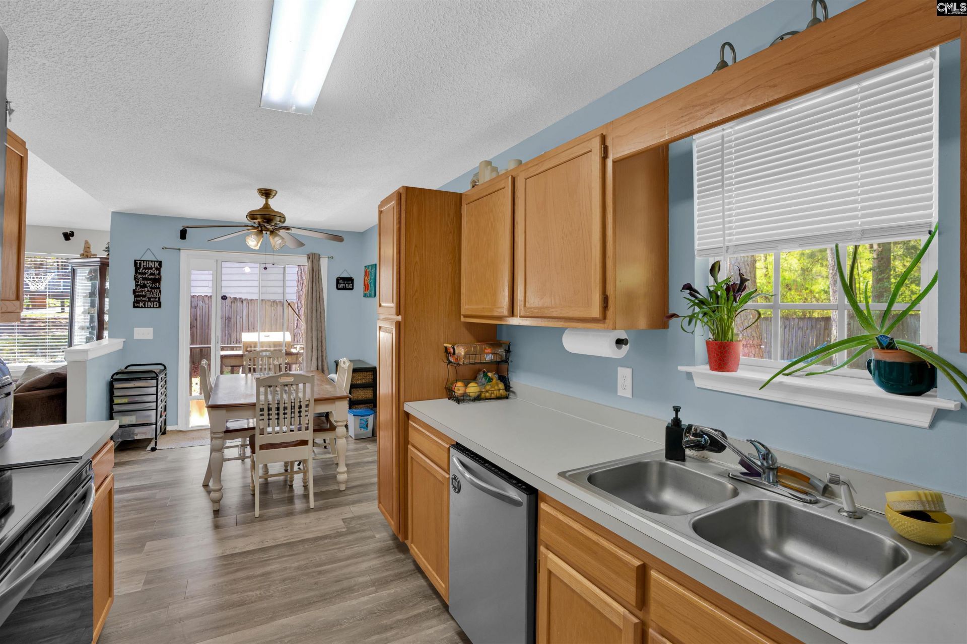 117 Arborgate Circle Photo 33