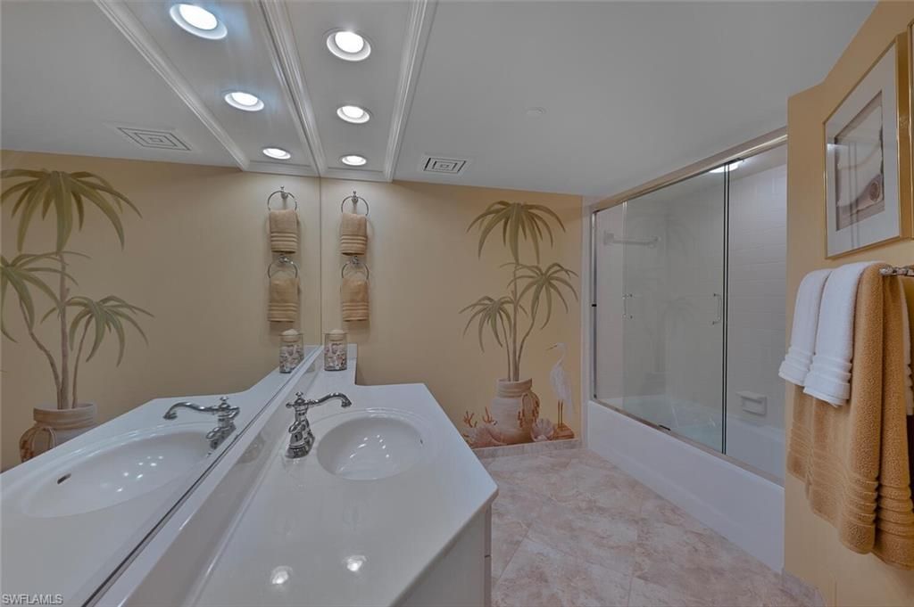 4751 Gulf Shore Blvd N, Unit 1507, Naples, FL 34103 Photo