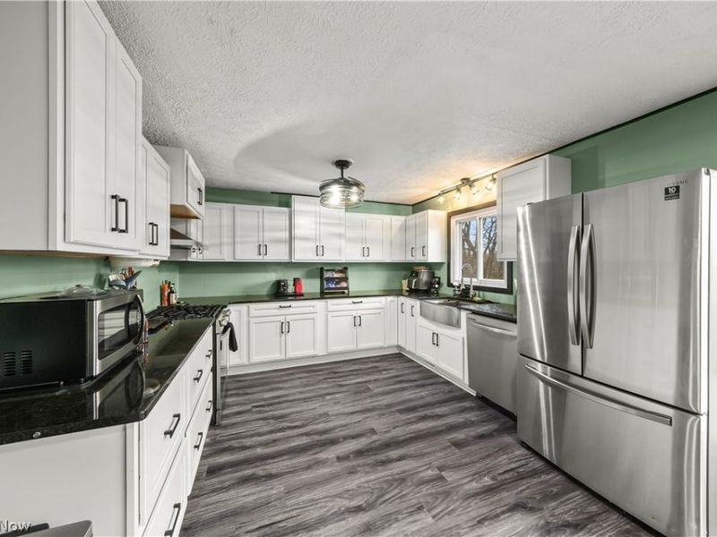 1239 Apache Pass, Streetsboro, OH 44241 Photo 2