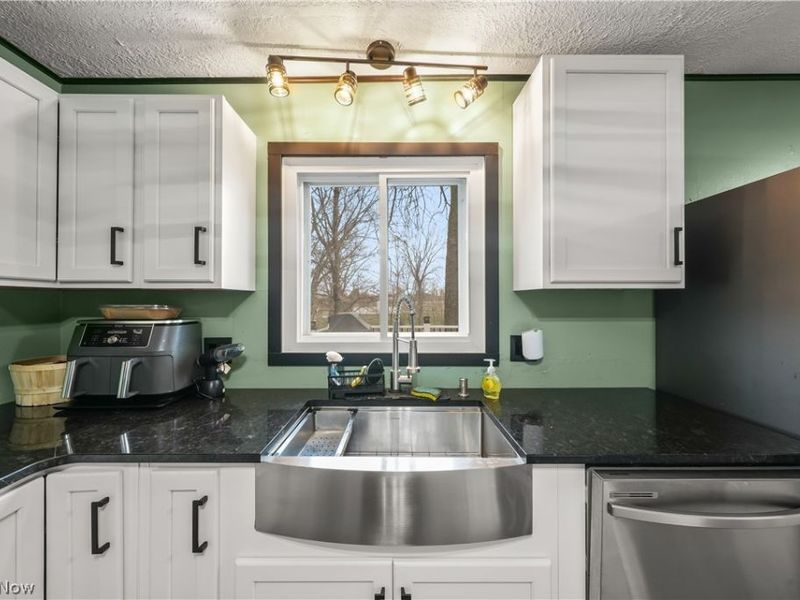 1239 Apache Pass, Streetsboro, OH 44241 Photo 3