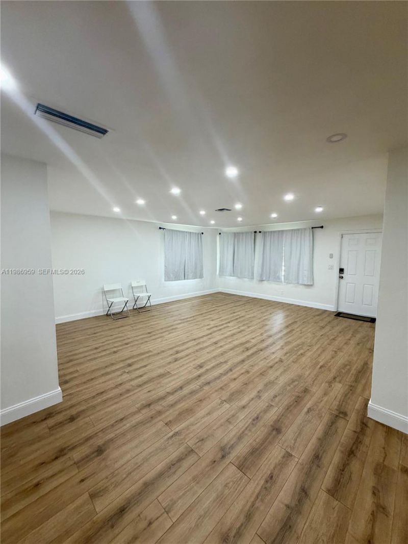 11201 NE 3rd Ave , Miami, FL 33161 Photo