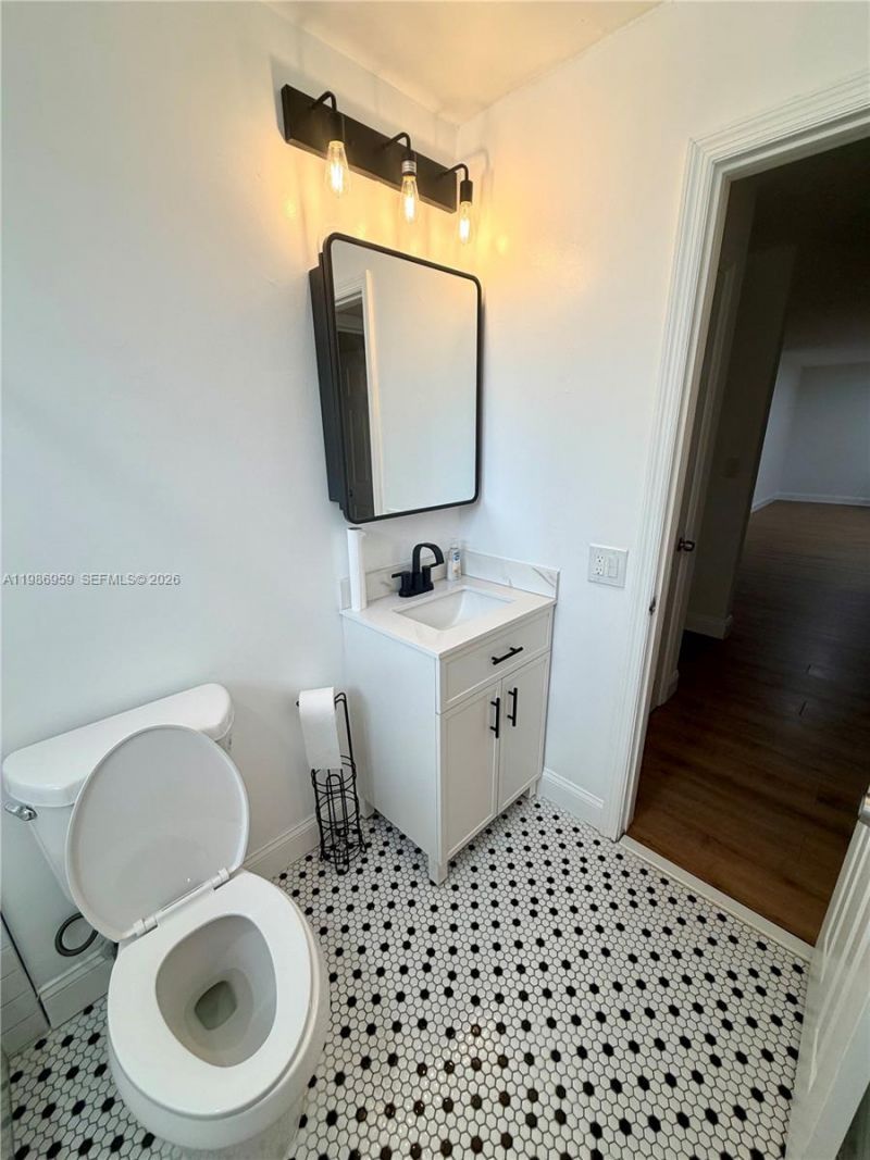 11201 NE 3rd Ave , Miami, FL 33161 Photo