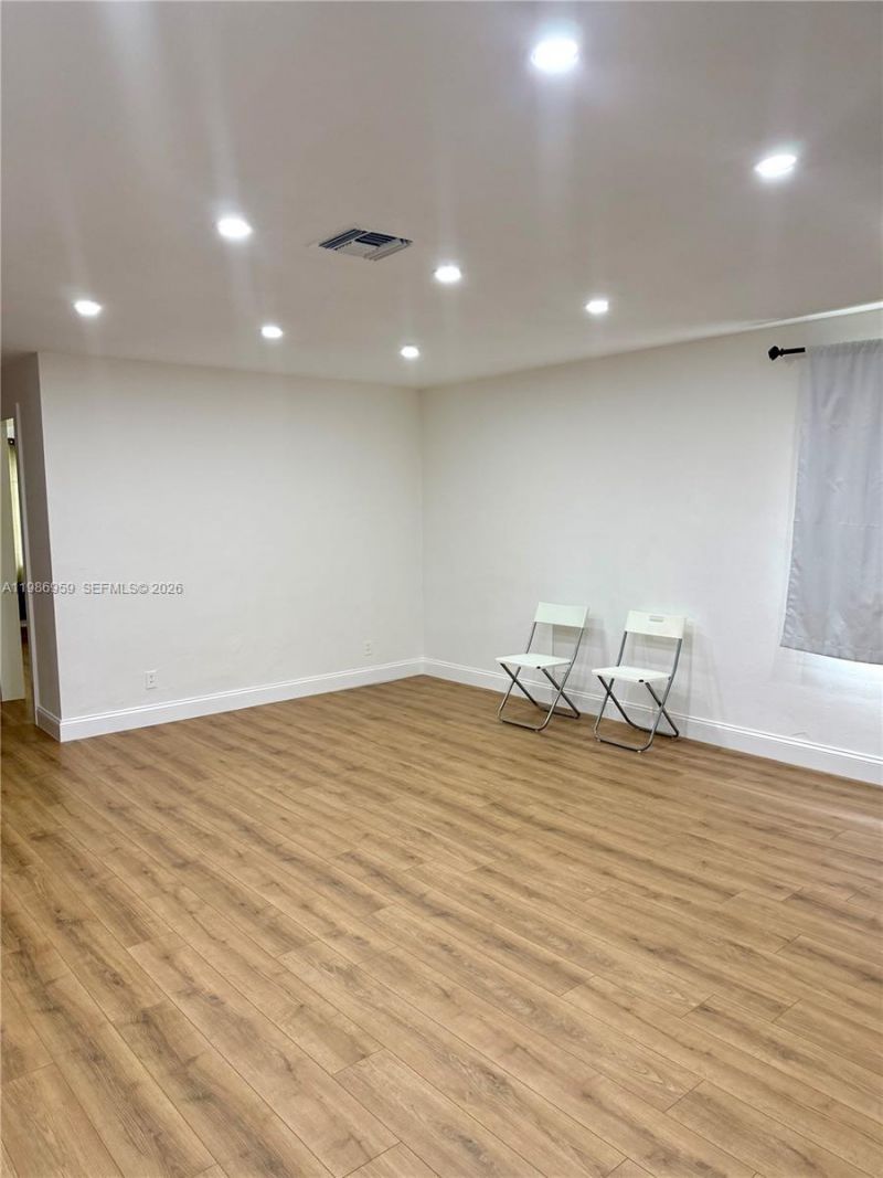 11201 NE 3rd Ave , Miami, FL 33161 Photo