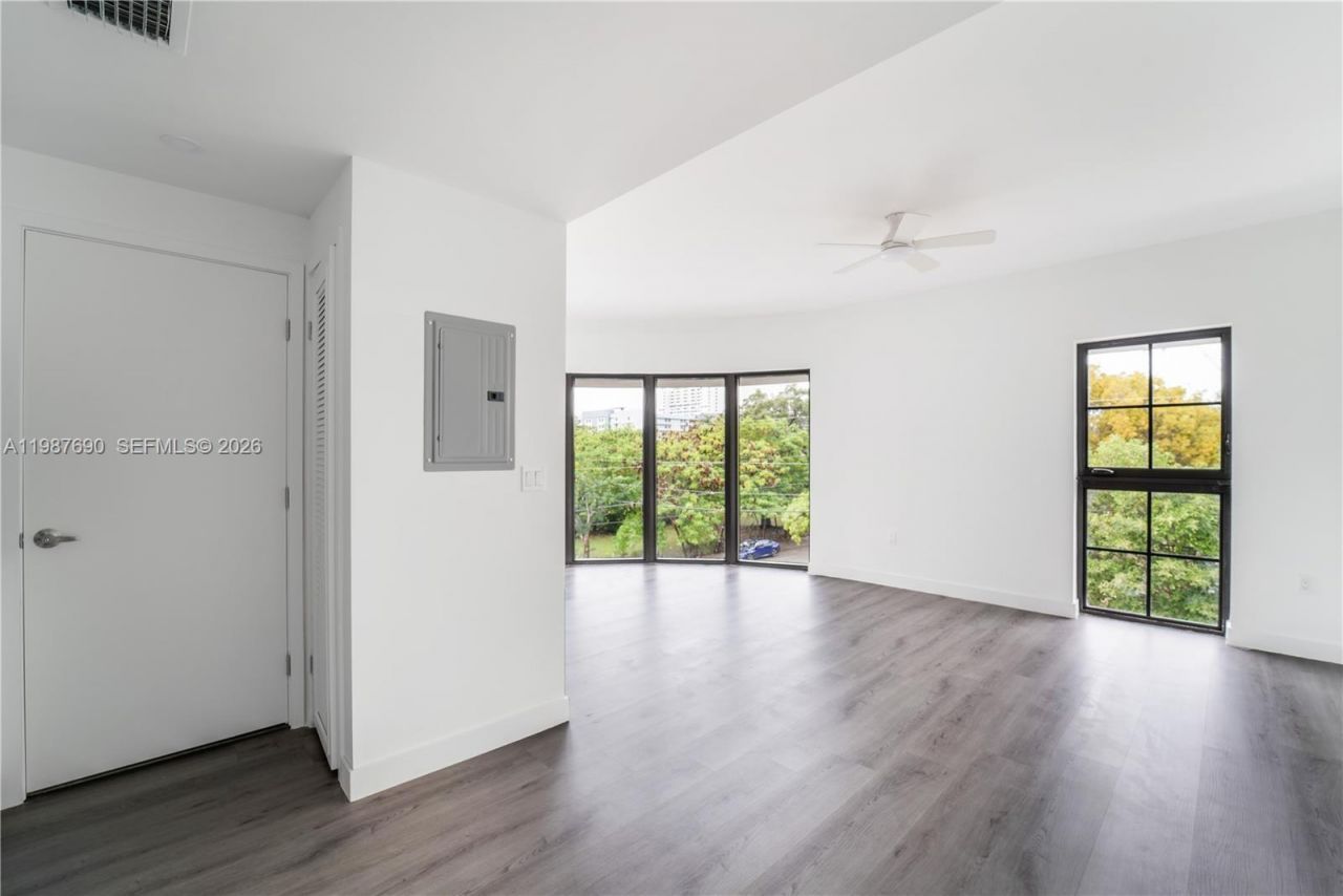 1165 NW 8th Ave , Unit 104, Miami, FL 33136 Photo