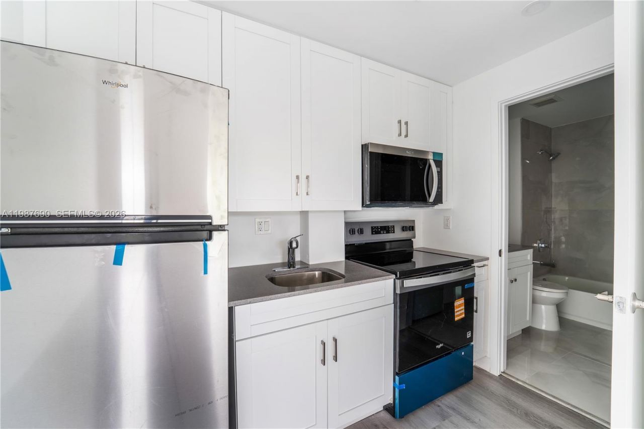 1165 NW 8th Ave , Unit 104, Miami, FL 33136 Photo