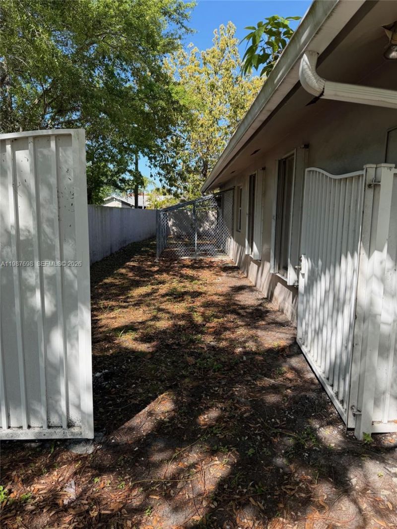 1220 SW 103rd Ct , Miami, FL 33174 Photo