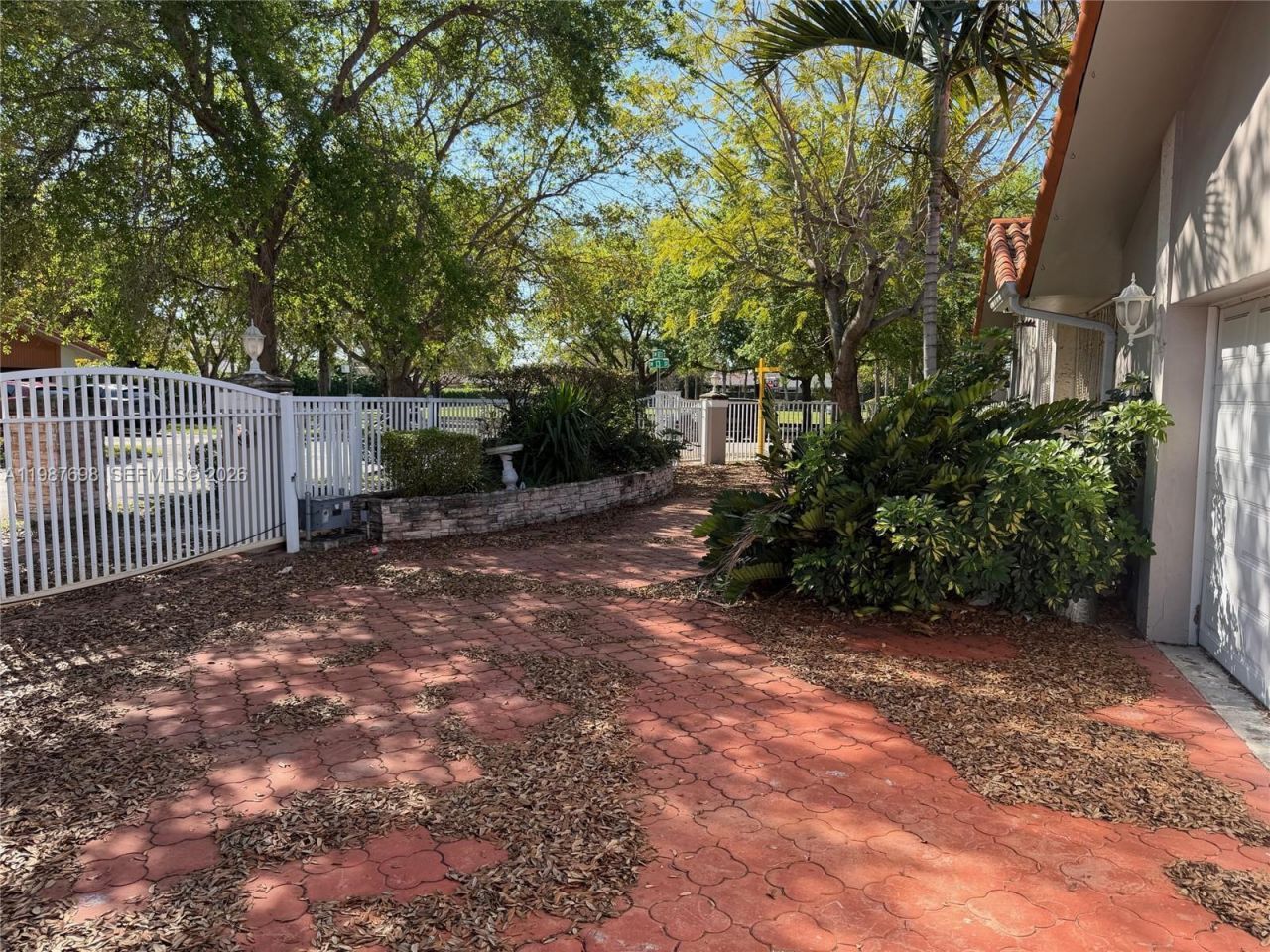 1220 SW 103rd Ct , Miami, FL 33174 Photo