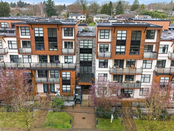4000 Shelbourne St, Unit 208, Saanich, BC V8N 3E4