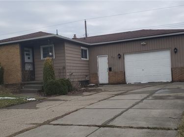27 Lemoine Avenue , Cheektowaga, NY 14227
