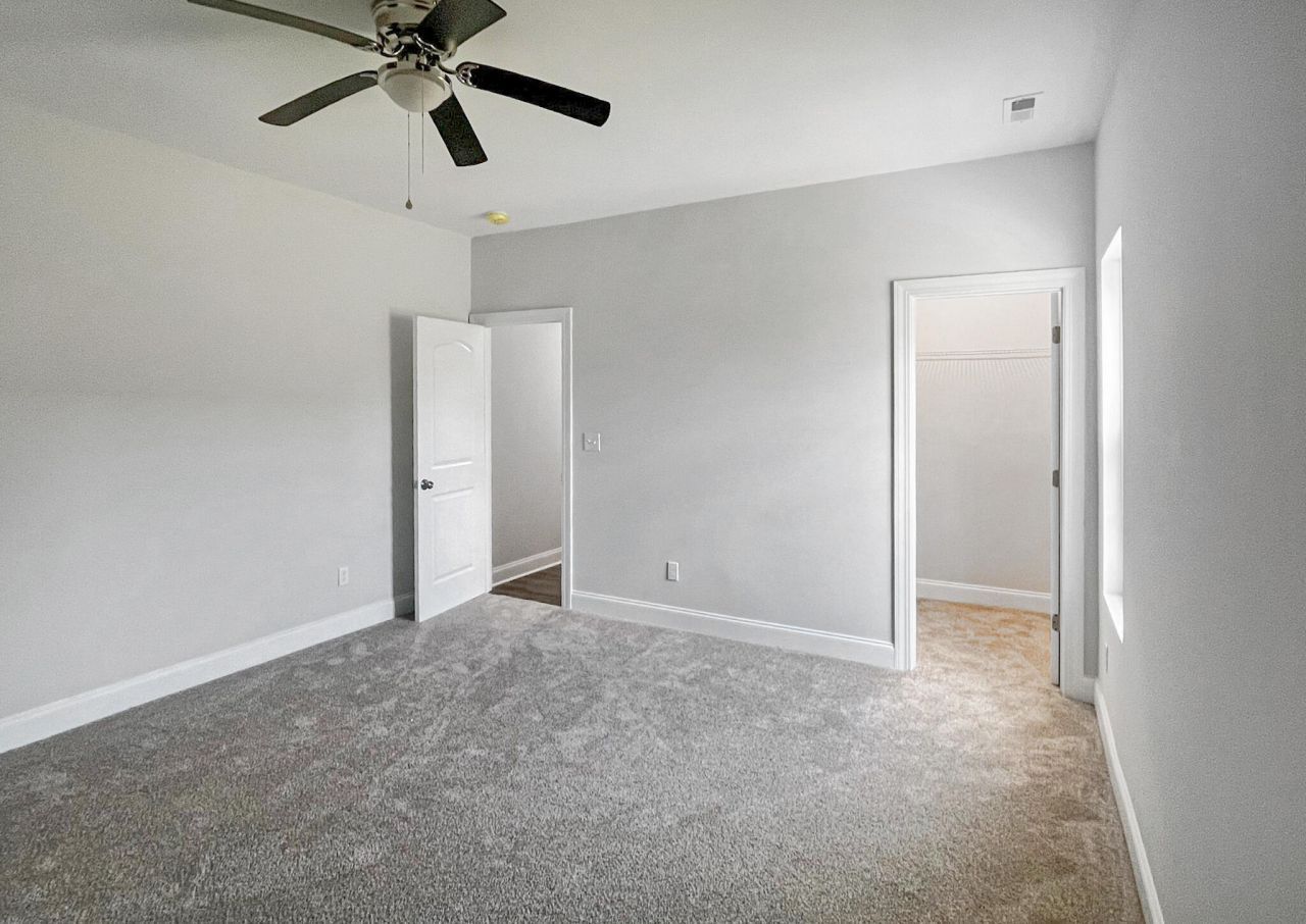 222 New Iris Lane Photo 14