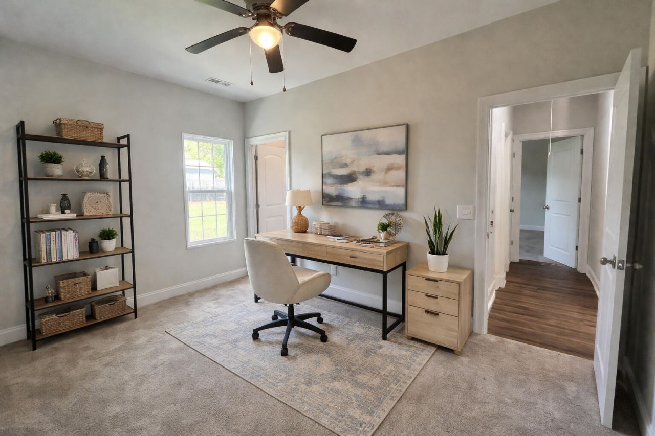 222 New Iris Lane Photo 15