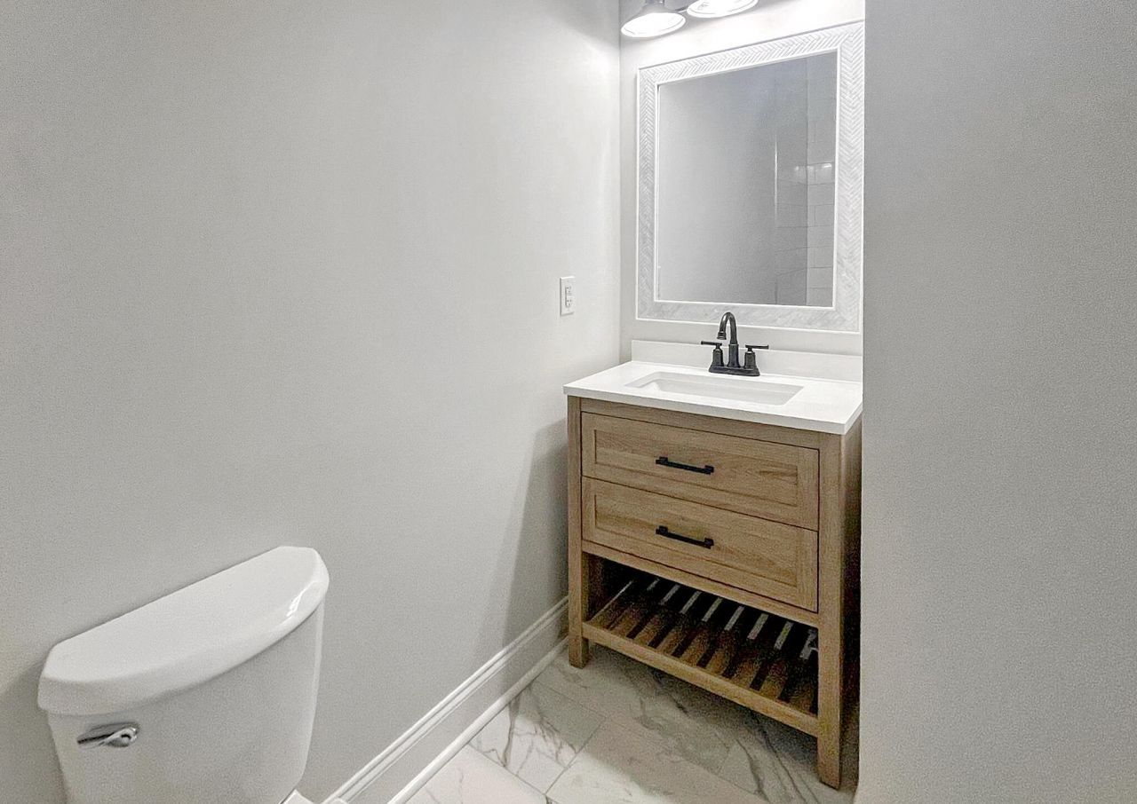 222 New Iris Lane Photo 17