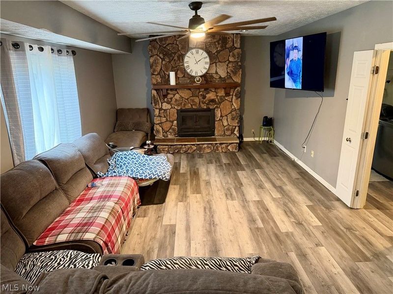 6186 Wild Oak Drive, North Olmsted, OH 44070 Photo 7