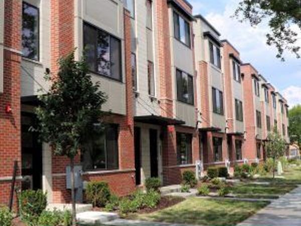 308 E Lincoln Street , Unit 308, Mount Prospect, IL 60056