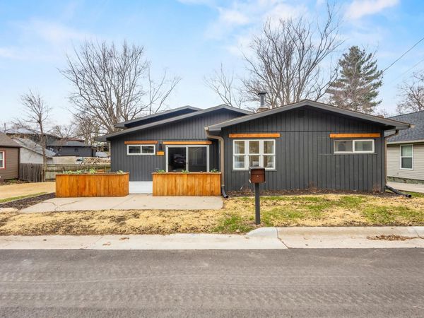 4516 Lakeview Avenue, McFarland, WI 53558