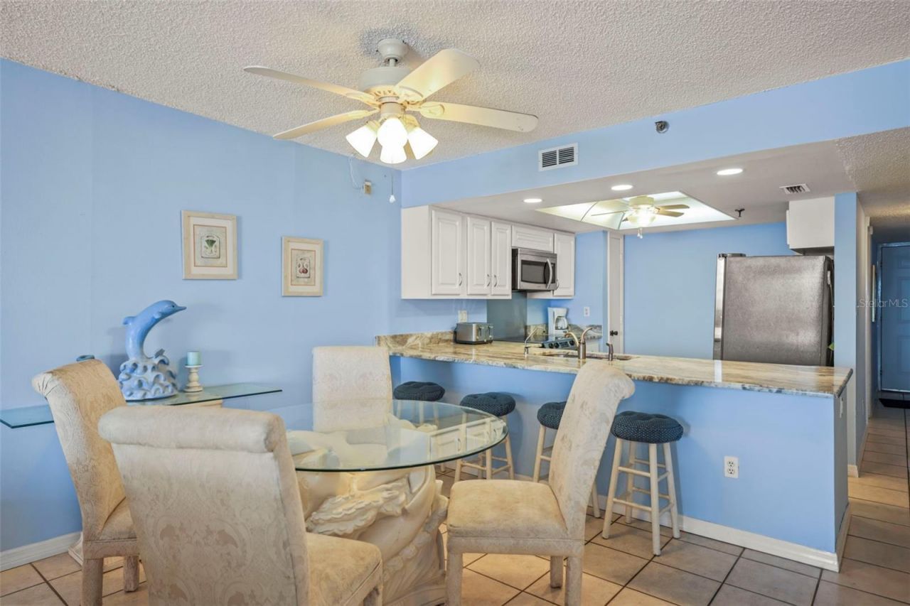 20040 Gulf Boulevard, Unit 302, Indian Shores, FL 33785 Photo